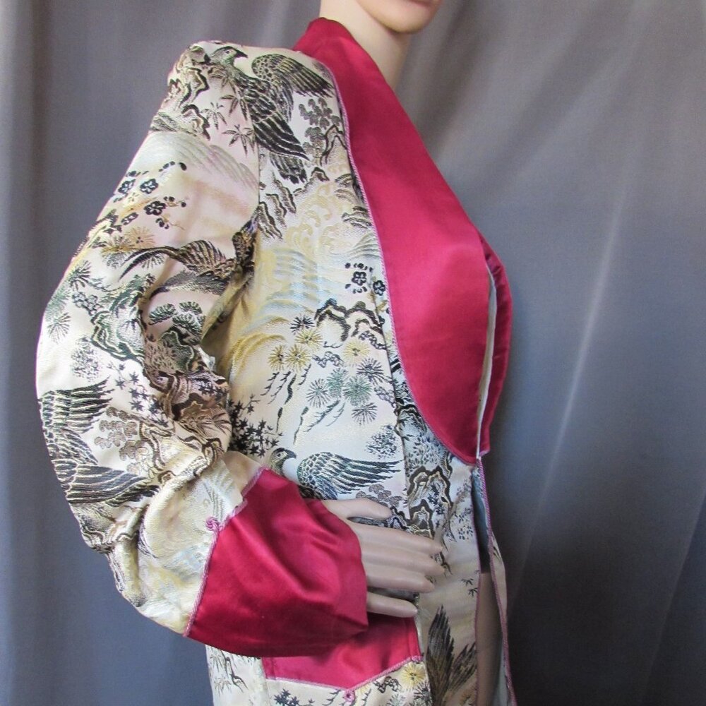 SALE Handsome Vintage Unisex Embroidered Smoking Jacket Robe Asian Influence - Picture 5 of 15